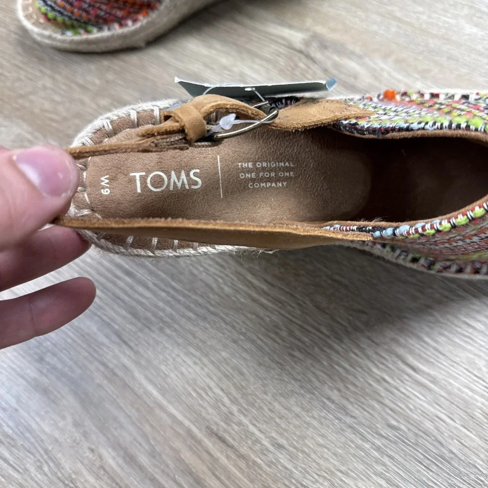 Toms Women's 8.5 US‎ Monica Mule Wedge Heeled Sandals Cherry Tomato Global Woven